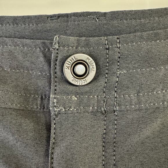 NWT Kuhl Women Trekr Short 11” Inseam Charcoal Gray Size 16 Gorpcore Outdoors - Picture 4 of 7